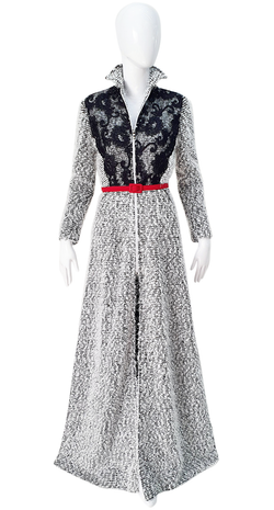 Glamorous and classic long dress style coat.
